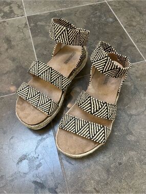 Black & Cream Woven Espadrille Platform Sandals for Women